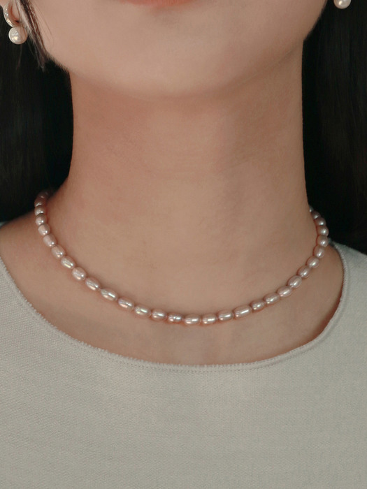 mauve pink pearl necklace