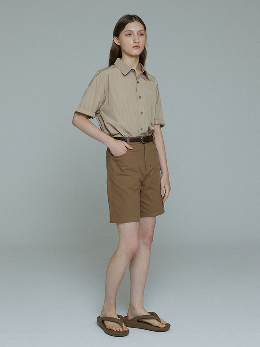 LILY COTTON STRAIGHT SHORTS (TAN)