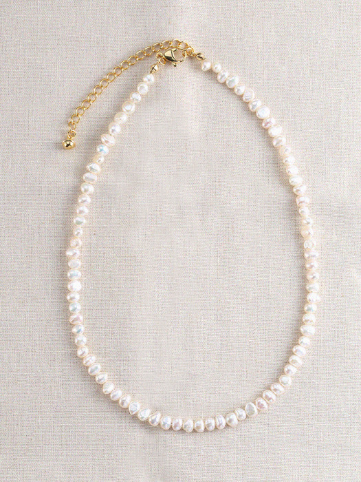 Amy Pearl Necklace