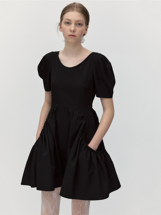 STRING RIBBON PUFF ONE-PIECE [BLACK]