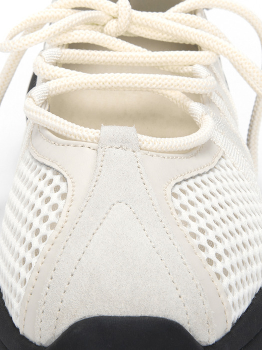 MESH BALLET SNEAKERS IN IVORY