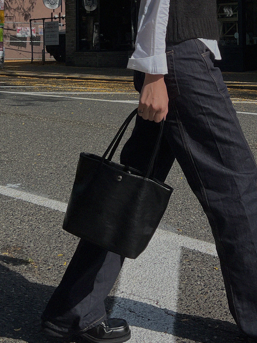 레더 올데이백(LEATHER ALLDAY BAG)_Black