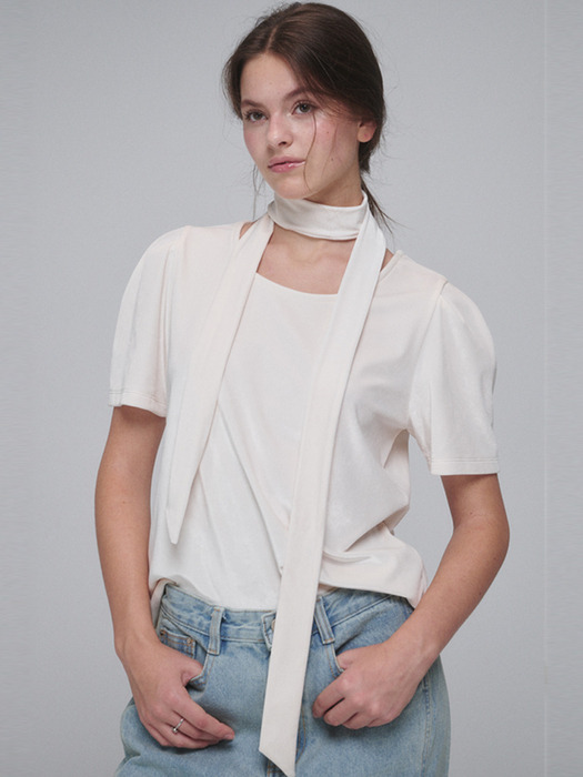 Round-neck Scarf Velvet T-shirts_Ivory