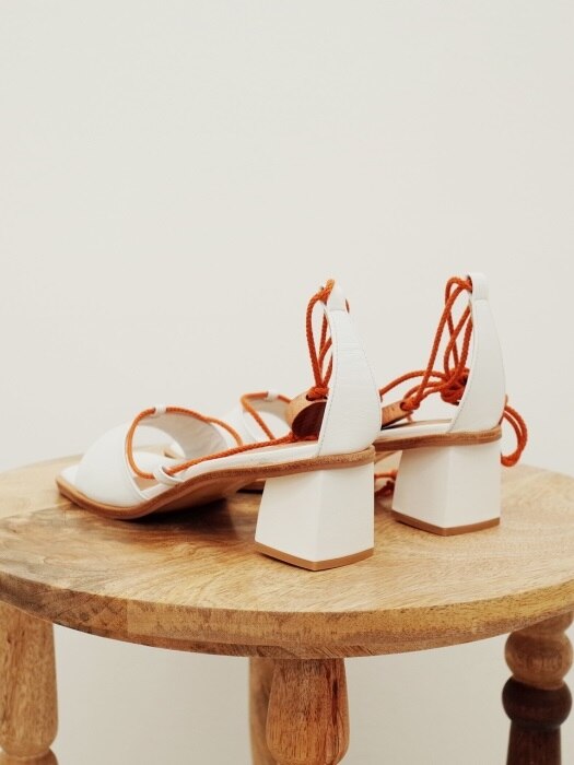 Wood ornament strap sandals White
