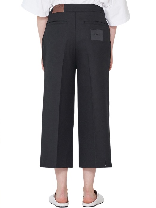 cropped wide trousers