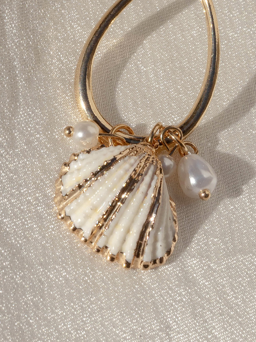 Capri Seashell Earring