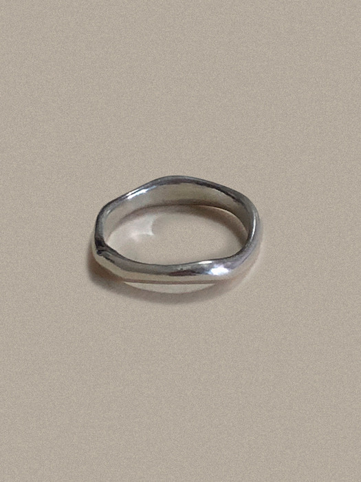 Thick Wave Ring