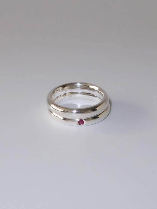 RUBY_ RED DOT DOUBLE RING