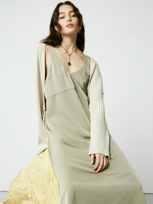 BUCKLE STRAP SLEEVELESS DRESS_L/Khaki [U1M0O607/81]