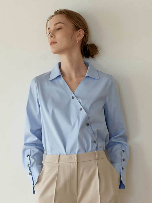 REFINED TWO WAY BLUE SHIRTS