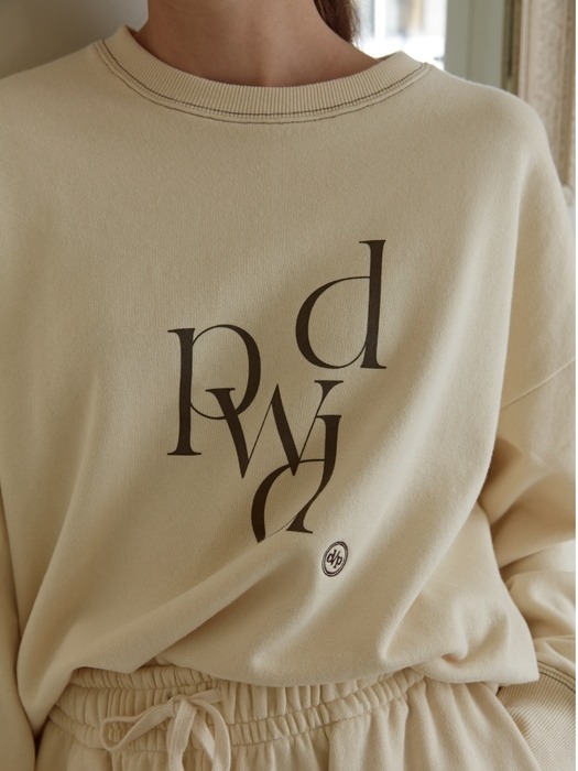 dpwd logo sweat shirts (cream)