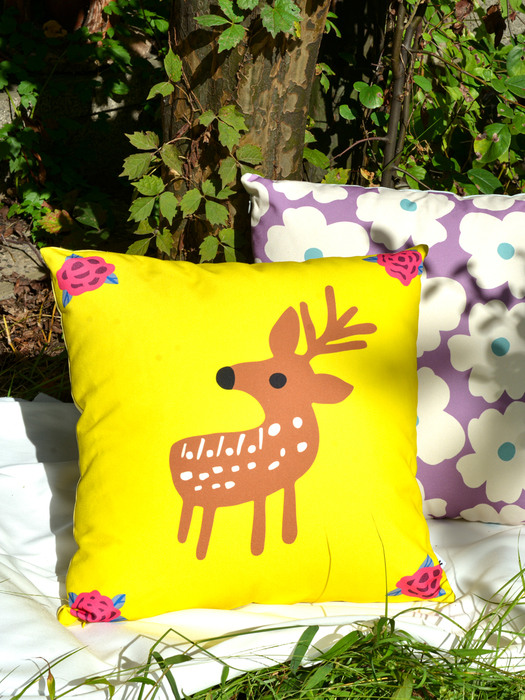 Ahjung cushion cover-flower deer