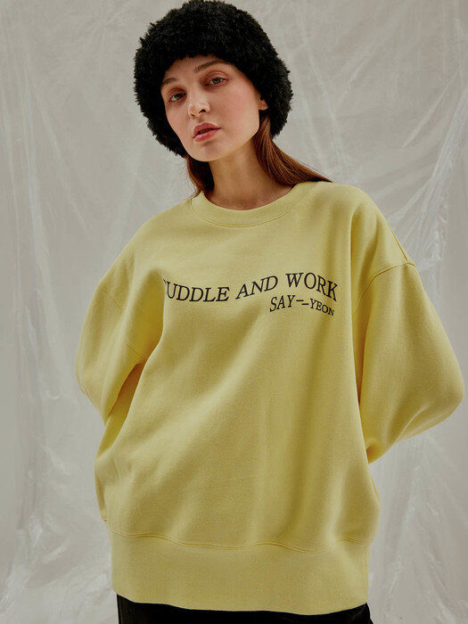 Cuddle and Work 루즈핏 스웻 셔츠 옐로우