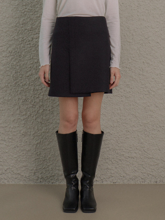 Wool Ashmmetric Incision Wrap Skirt_Black