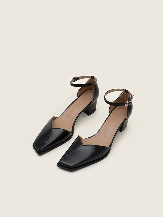 SS22 Nuoy Oblique Strap Sandals Black