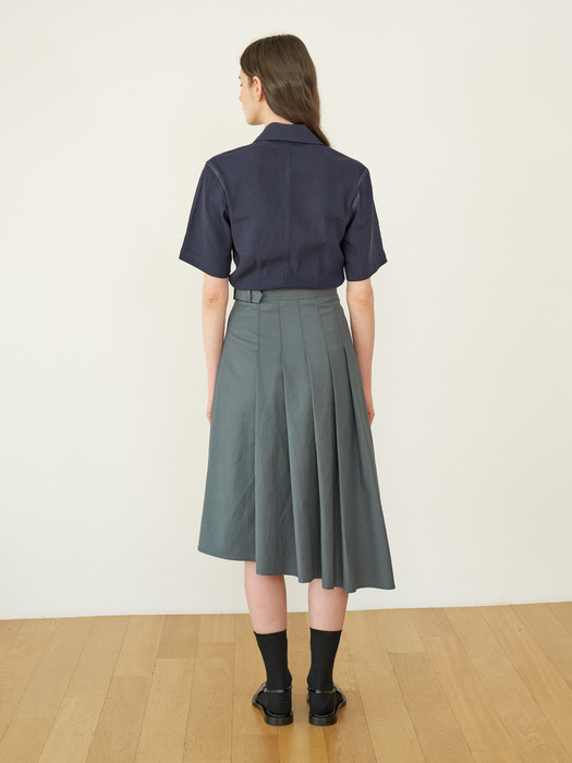 Unbalance pleats skirt (Dark green)