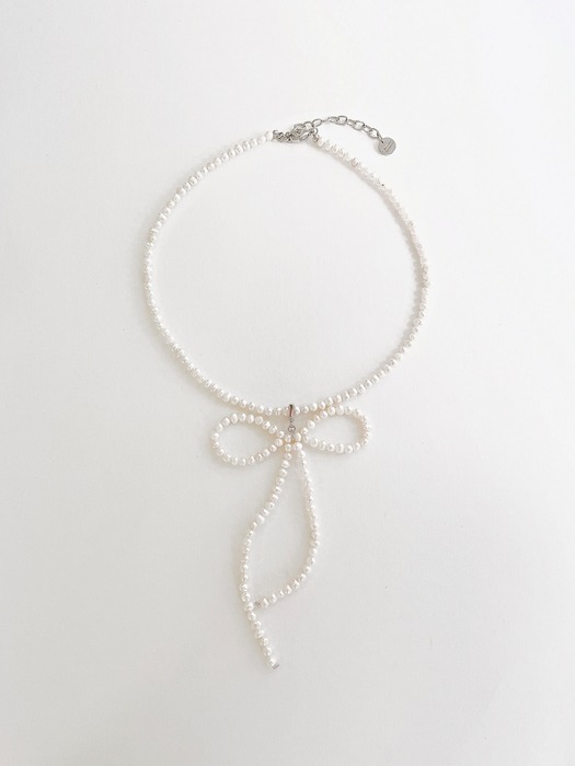 Vintage Pearl Ribbon Necklace