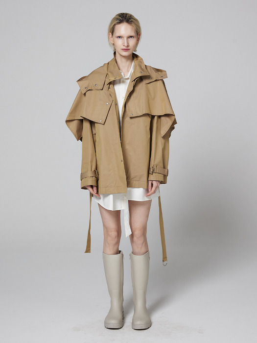 Short trench coat