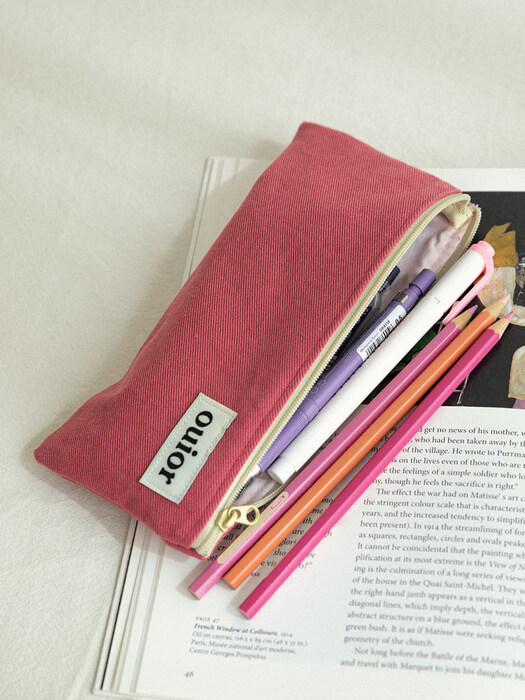 ouior flat pencil case - raspberry (topside zipper)
