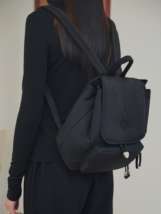 love bell padded backpack (black)