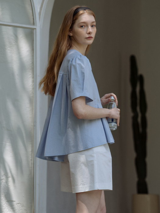 Pearl point flare blouse(Skyblue)