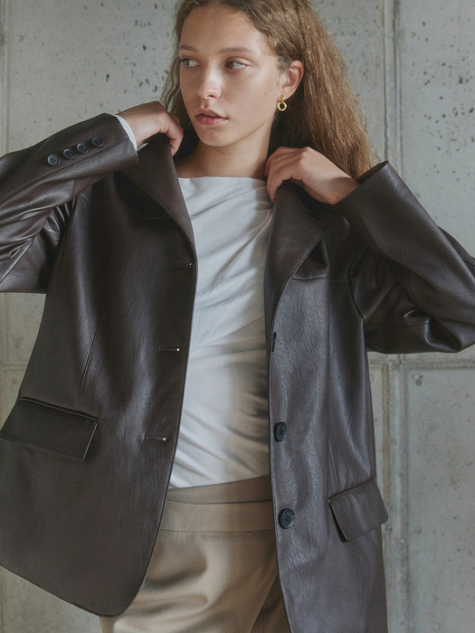 ECO LEATHER TAILORED JACKET / BROWN