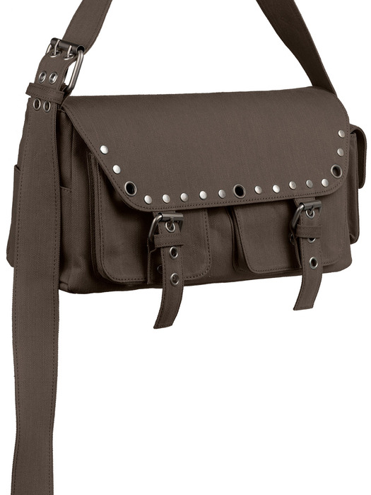 pocket stud shoulder bag-brown