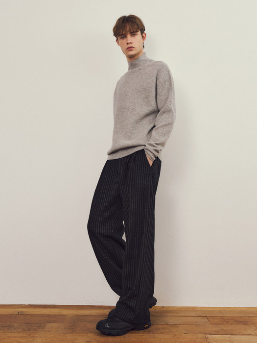 Essential Pin Stripe Wool Banding Slacks 2COLOR