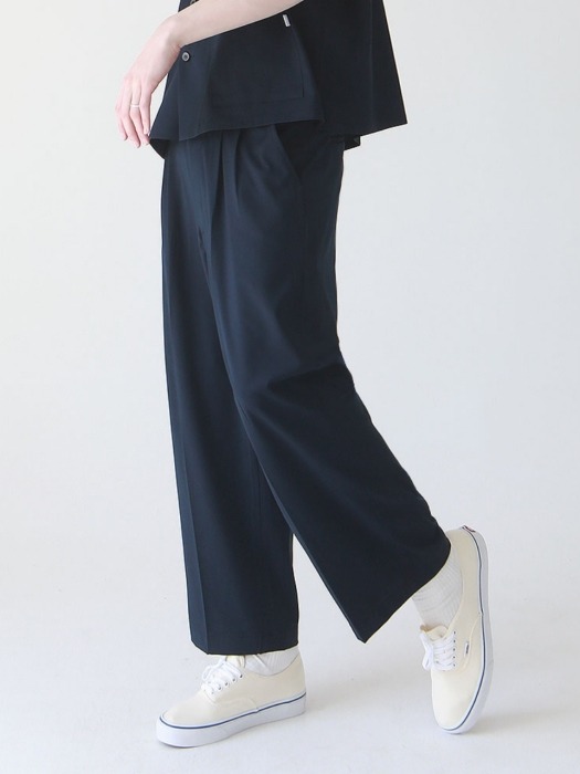 ¡che che! Two Tuck Wide PR Tapered Pants (Navy)