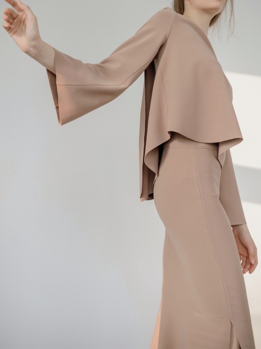 [19FW]Back Slit Top_Beige