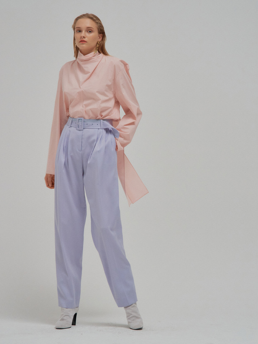 NOVIA V Point Turtleneck Stitched Top Pink