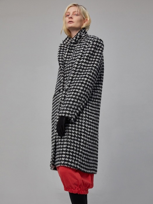 Hound tooth check coat