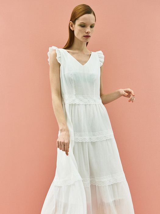 Wrinkle Lace Maxi Dress in White