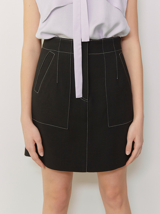 ISA_Contrast Stitched Mini Skirts_Black