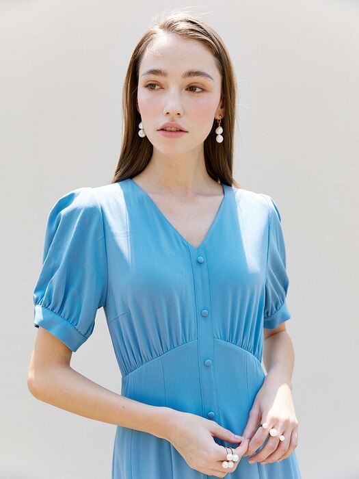 [미전시]FLORIA V-neck shirred short sleeve button down flared dress (Calm Blue)
