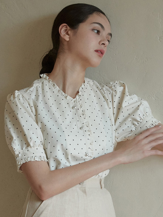 J500 frill dot blouse (ivory)