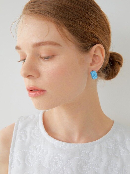 Daily rectangle texture ceramic earring(Sky Blue)