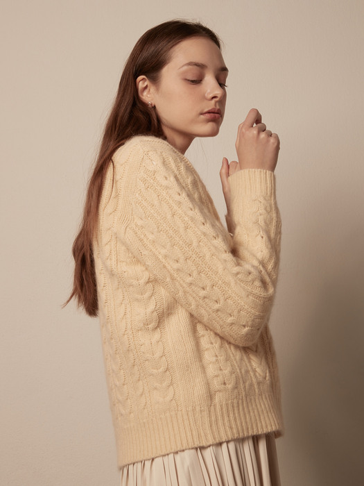 Embroidery cable angora knit pullover - Butter