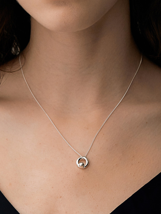 Ring ball necklace   