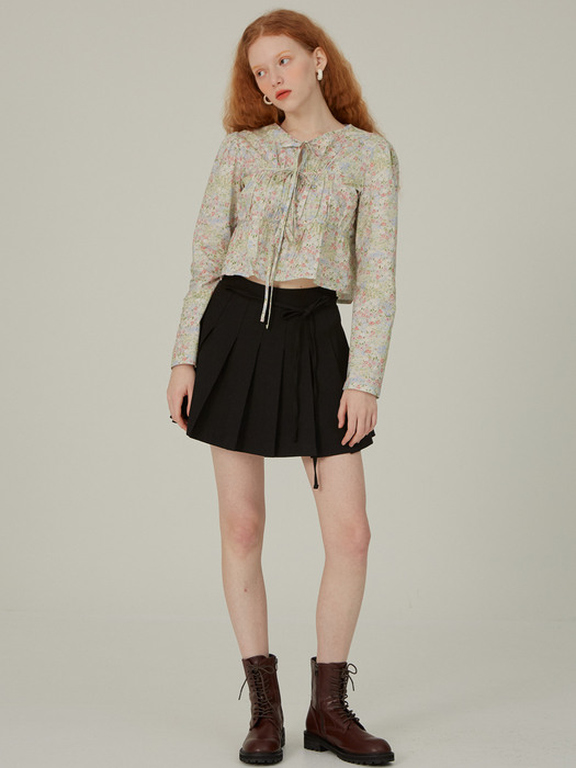 bell string blouse floral