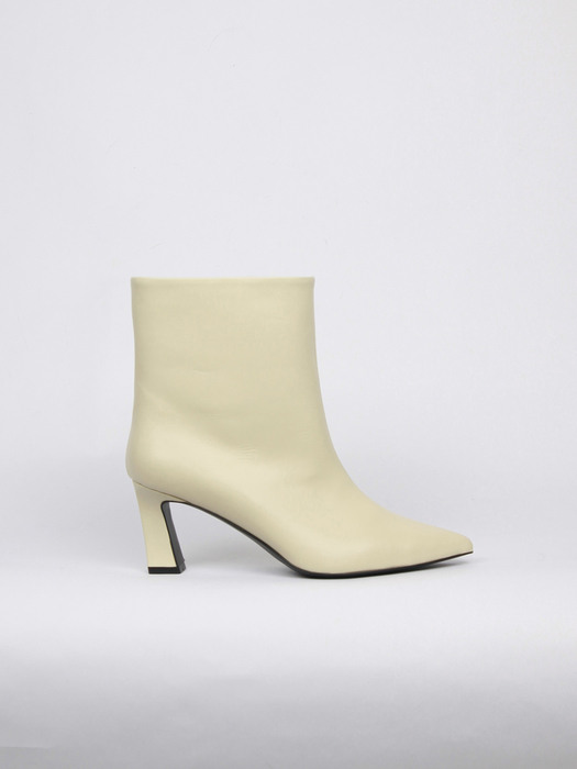 Erin Ankle Boots Cream