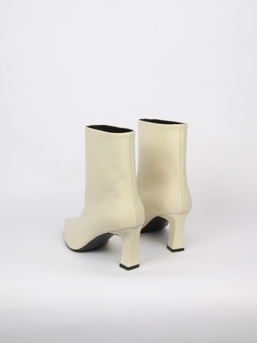 Erin Ankle Boots Cream