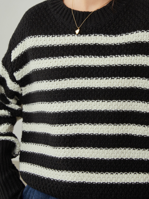 Loose marine stripe sweater