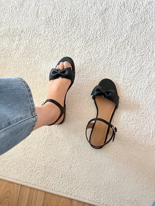 Blair Ribbon Sandals - Black
