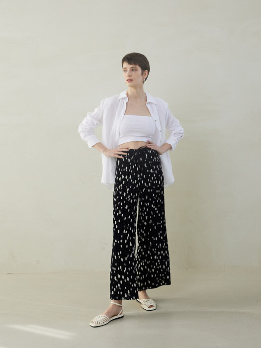 [2022] SUMMER DOT PLEATS PANTS_black