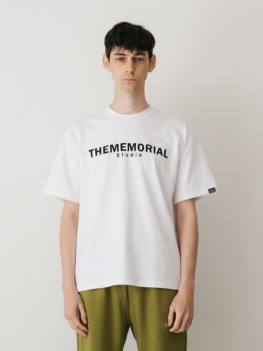 (UNISEX) Memorial Studio T-shirt 티셔츠 (화이트)