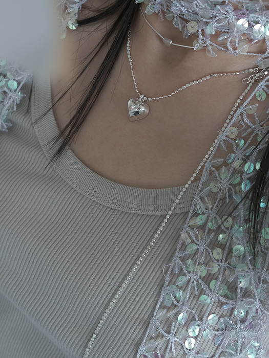 Mini heart necklace