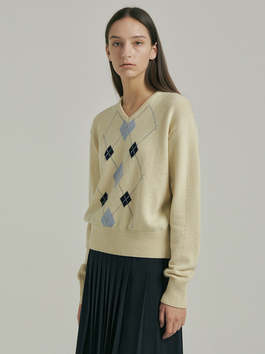 Argyle V-Neck Pullover Knit_CREAM