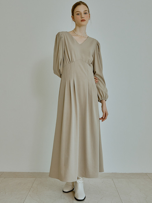 Classic v-neck pleats dress (beige)