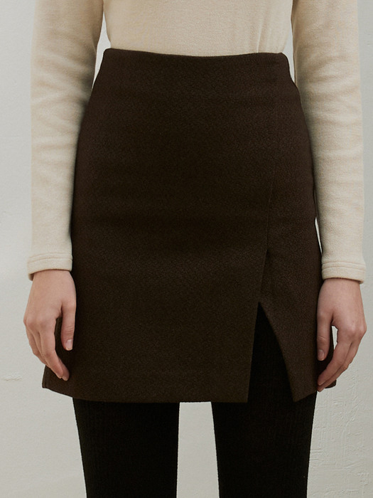 j1119 oblique slit mini skirt (brown)